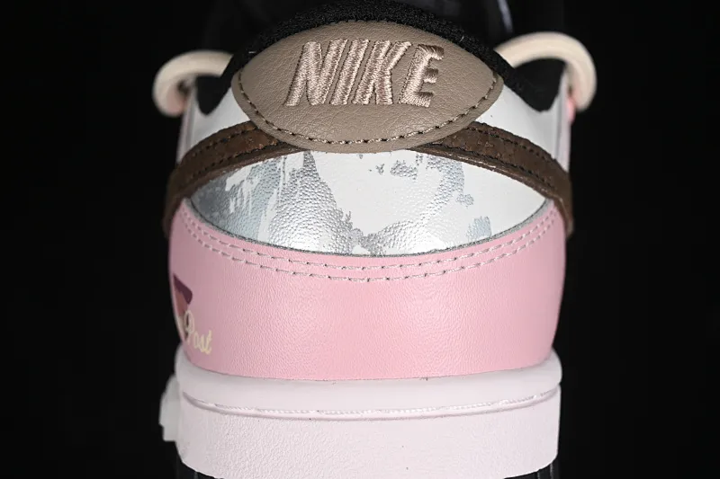 All categories Nk SB Dunk series Nk SB Dunk Low low-top sneakers Nk Dunk Low Panda Prank Special project heart-warming email Heart Rose Special gift box Low-top casual sneakers CW1590-100
